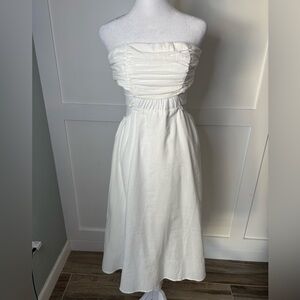 Chic Strapless White Dress size 6 new with tags